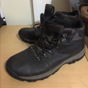Trail Boots