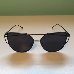 Black shine sunglasses 😎