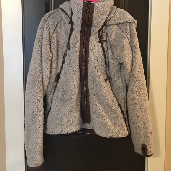 kuhl fuzzy jacket