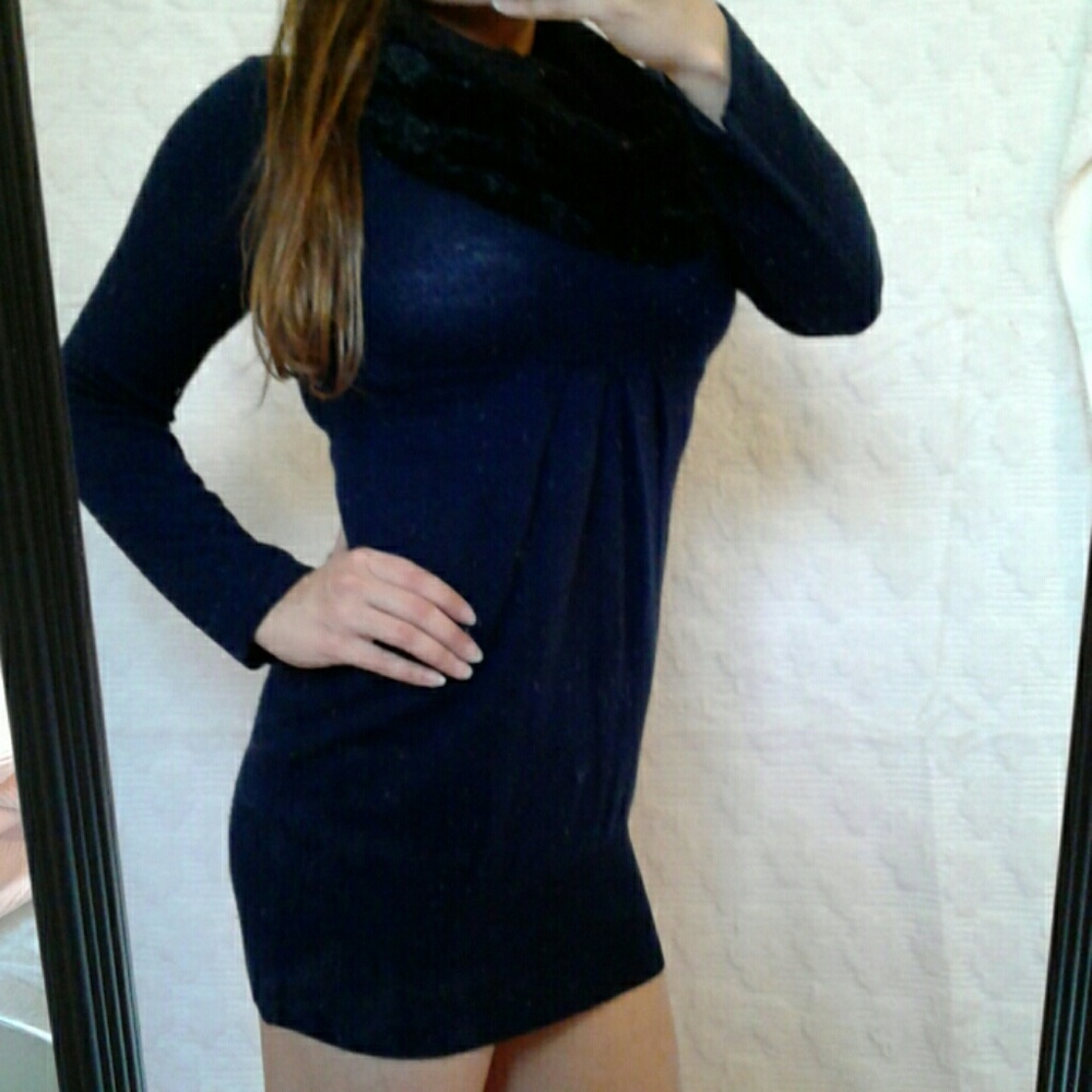 FIRM 💲 Navy Blue M Cowl Neck Sweater Dress