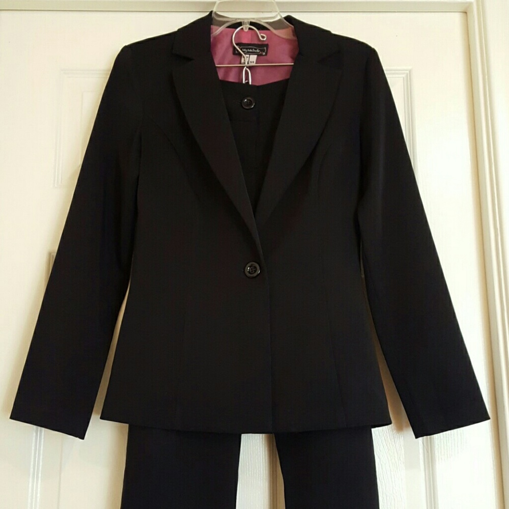Women's Pant Suit