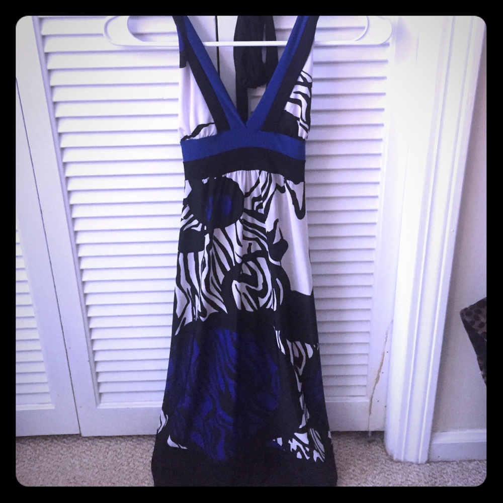 Halter tie-neck dress