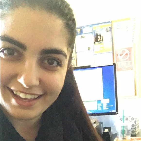 Meet your Posher, Hanna - Picture 3 of 3