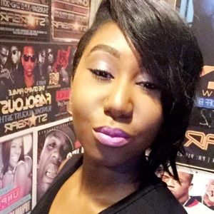 Meet your Posher, Kenysha