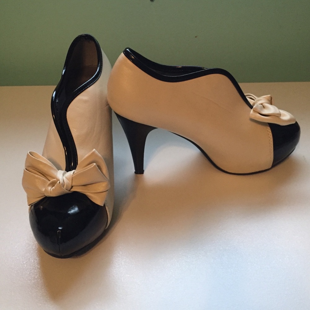 Bow tie high heels