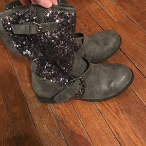 Sequence & Grey Boots!!