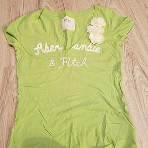 Abercrombie & Fitch V-neck