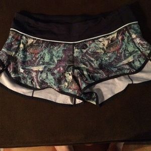 Lulelemon speed shorts size 8