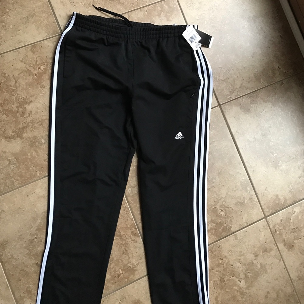 Men's Adidas weekender pants