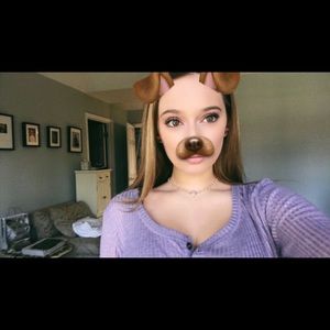 Meet your Posher, Mia