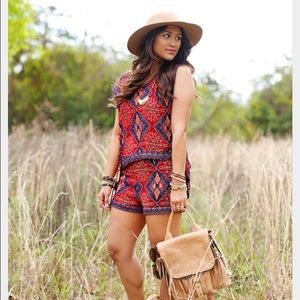 Dalia Dreams Top / side lace print shirt