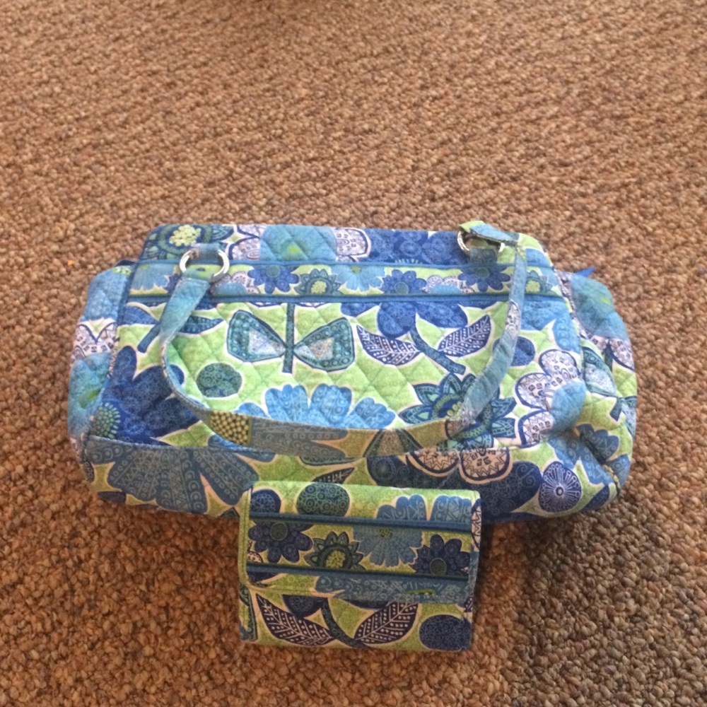 Vera Bradley purse and wallet. Doodle daisy.