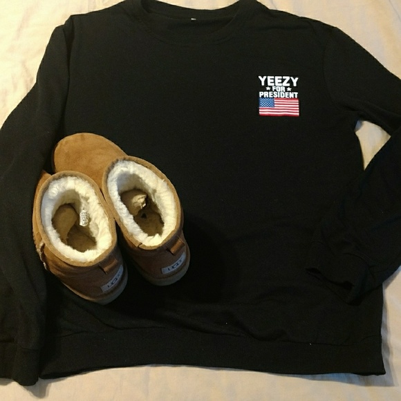 Gently Used Yeezy Sweatshirt - Picture 4 of 4