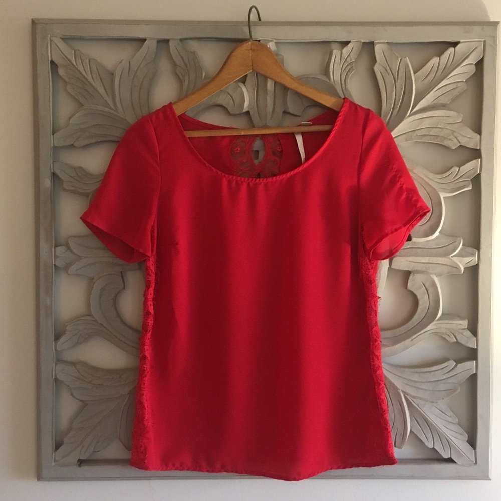 💕B2G1💕 LC Lauren Conrad 🤗 lace top