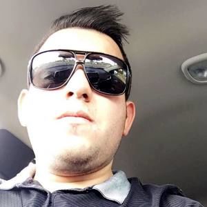 Meet your Posher, Emanuel