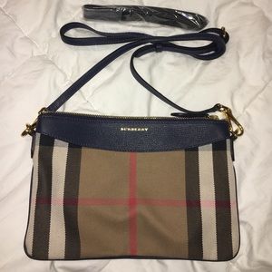 Classic Burberry shoulder bag