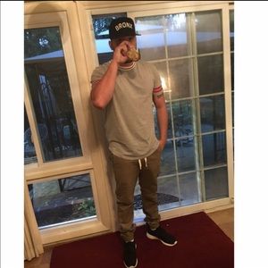 Meet your Posher, Ismael