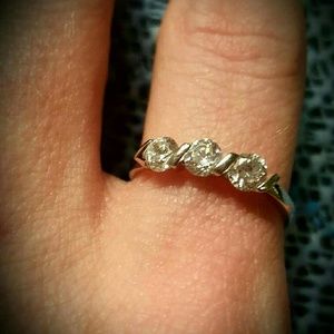 18k White Gold Plated Ring