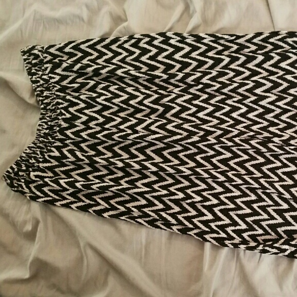 Pants - Picture 3 of 4
