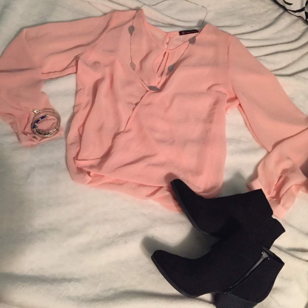 Sheer peach top