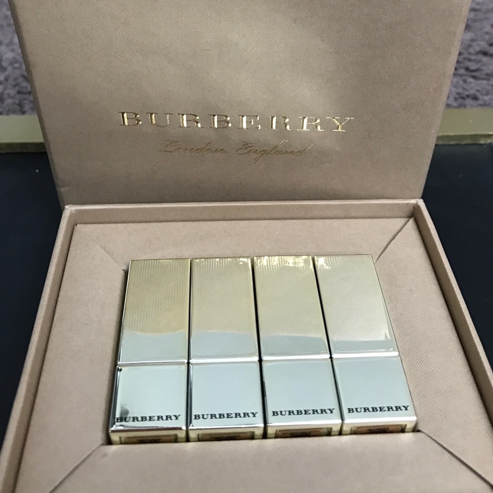 Burberry lipstick sampler