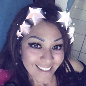 Meet your Posher, Roxana