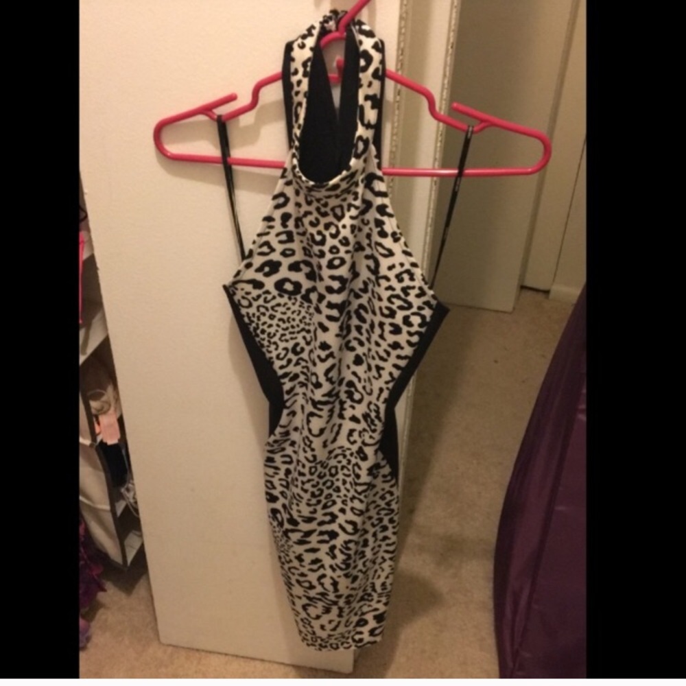 All 4 dresses only 19!!! - Picture 4 of 4