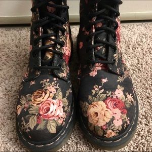 Dr. Martens 1460 boot victorian floral