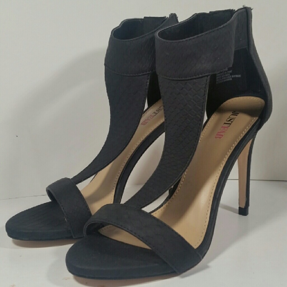 🎉SOLD🎉 Just Fab black heels