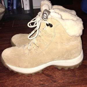 TIMBERLAND BOOTS!!!! 😍😍