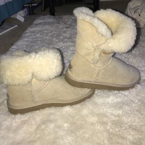 UGG AUTHENTIC