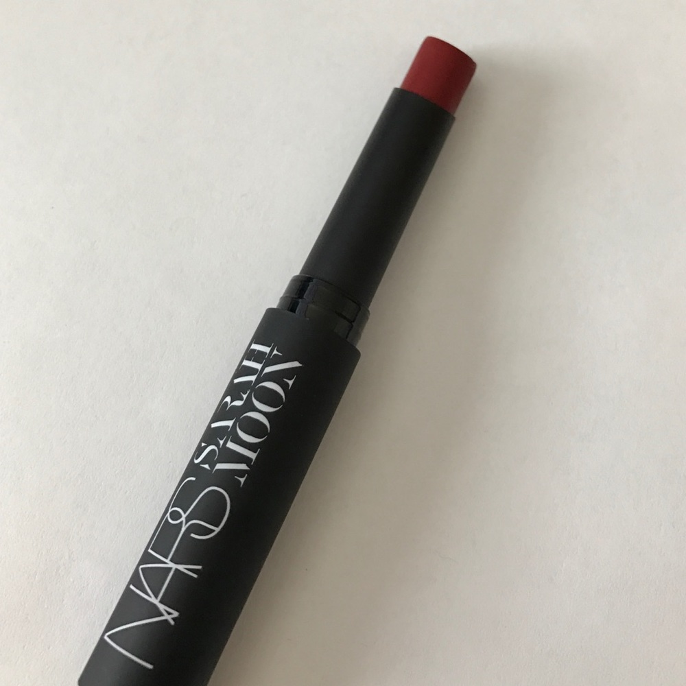 NARS Sarah Moon Matte Lipstick in rouge indescret