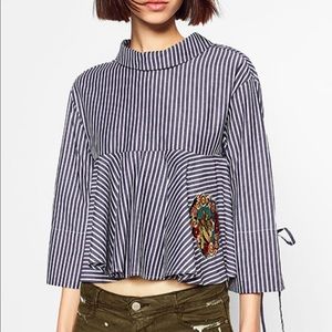 new crop top with path ... size m