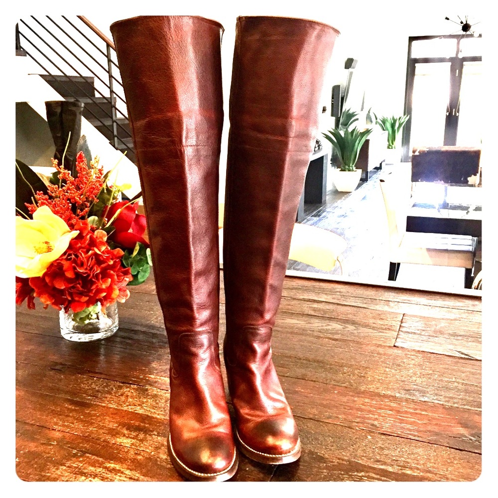 ***SOLD*** Frye Jane Tall Cuff Boot Size 8.5