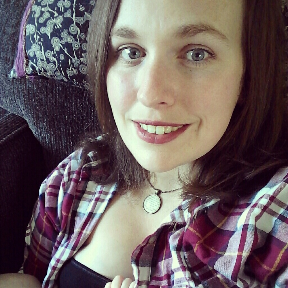 Meet your Posher, Kayla