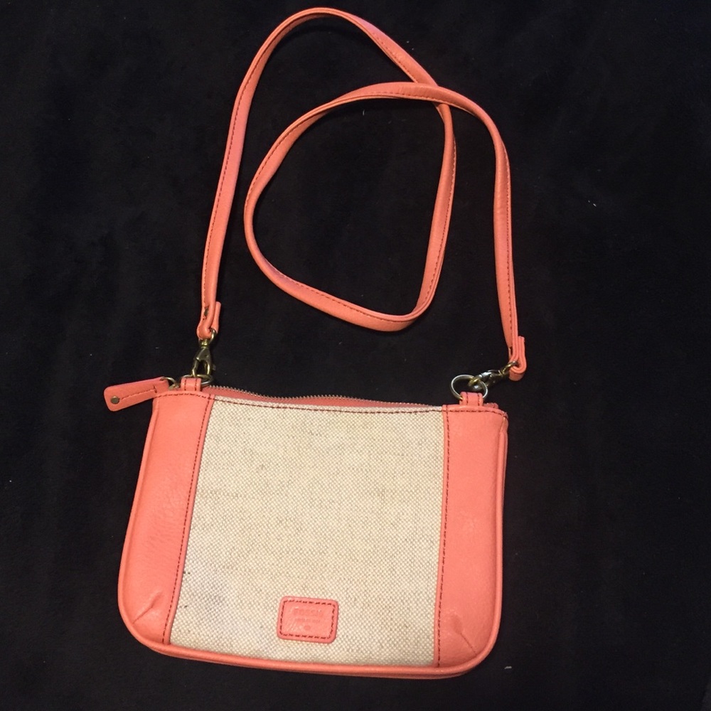 ❌SOLD ❌ Coral/Peach Fossil Purse