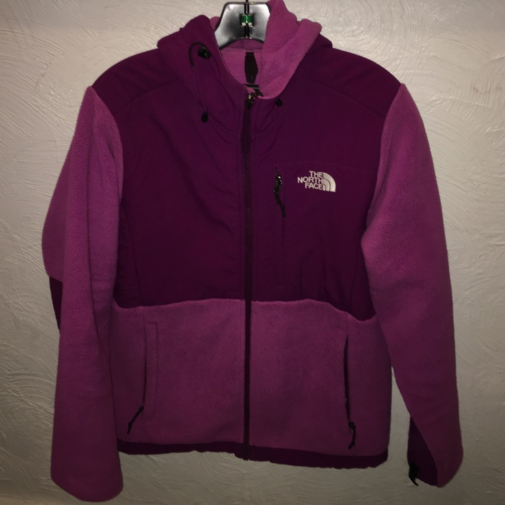 BRAND NEW! NORTH FACE! Beautiful condition!