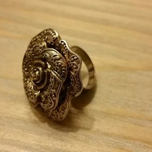 Vintage rose ring