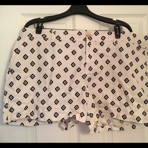 Cute Old Navy Black & White Shorts