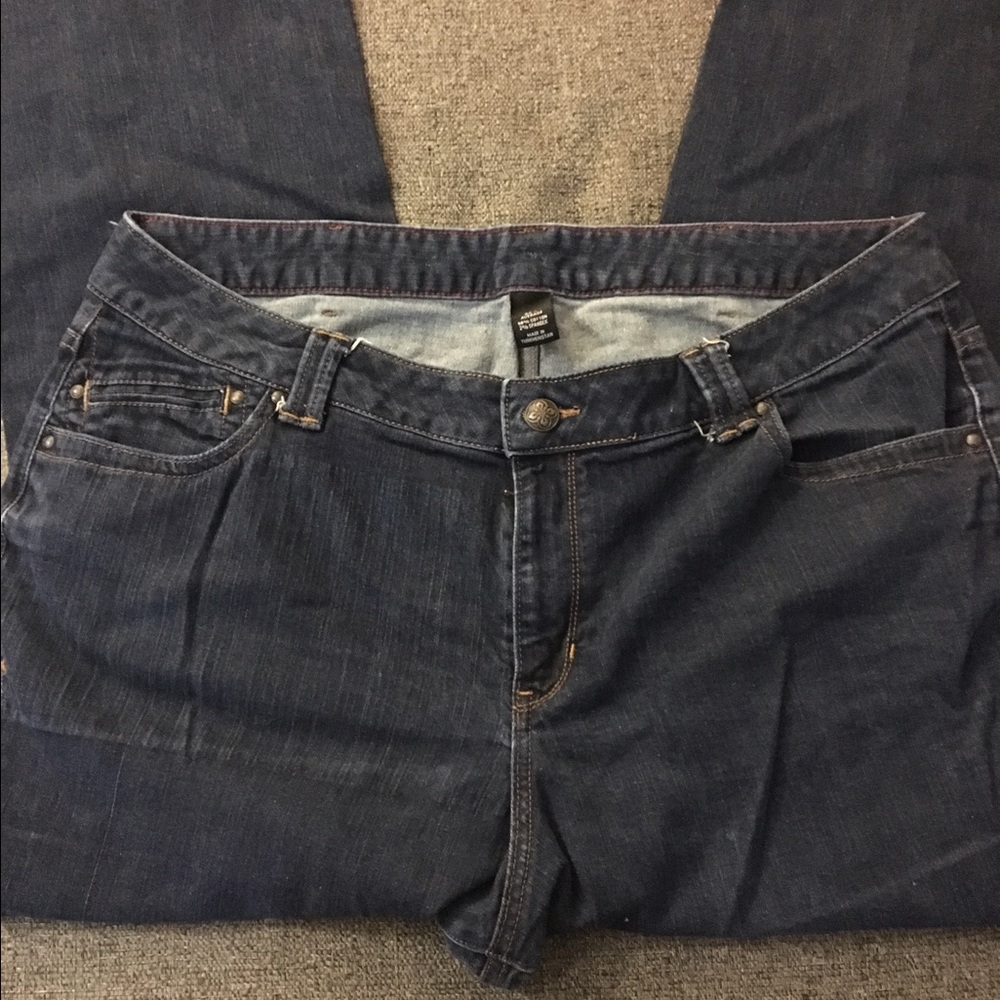 Boot cut jeans