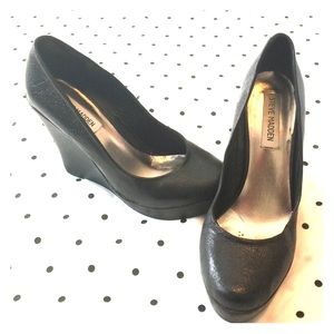 Steve Madden P-Pixi black wedge, size 8
