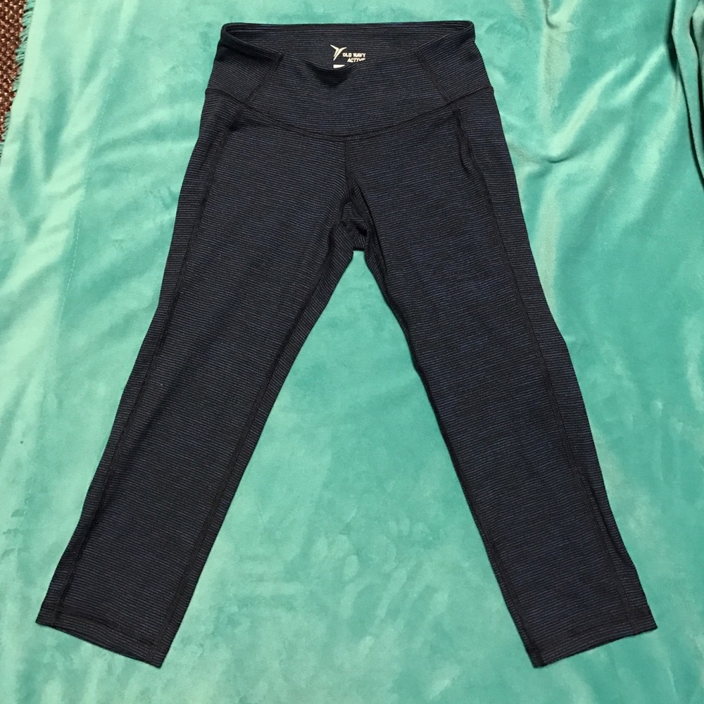 Old navy active leggings!