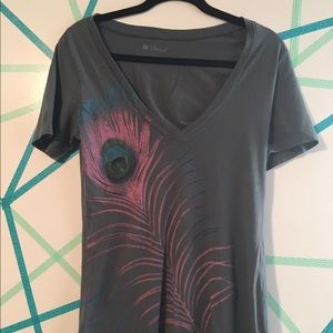 Peacock feather deep v tee