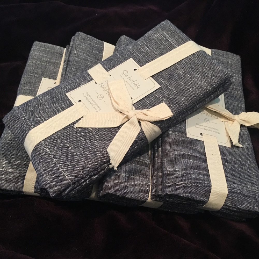 SUR LA TABLE Modern Slub Napkins, Set of 4
