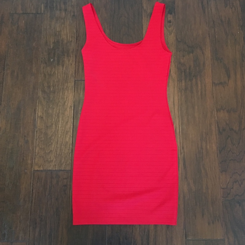 CHIC DRESS