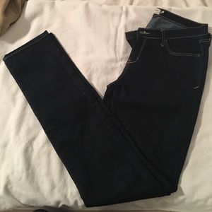Abercrombie & Fitch Skinny Jeans!