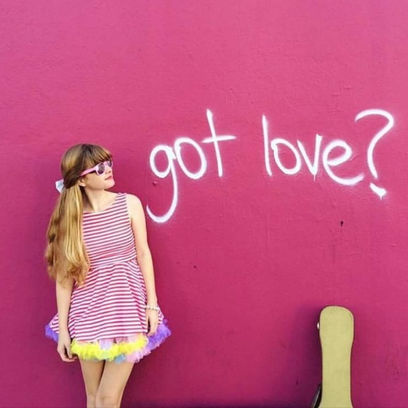 Meet your Posher, Roxana - Picture 2 of 2