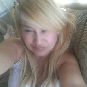 Meet your Posher, Yadira