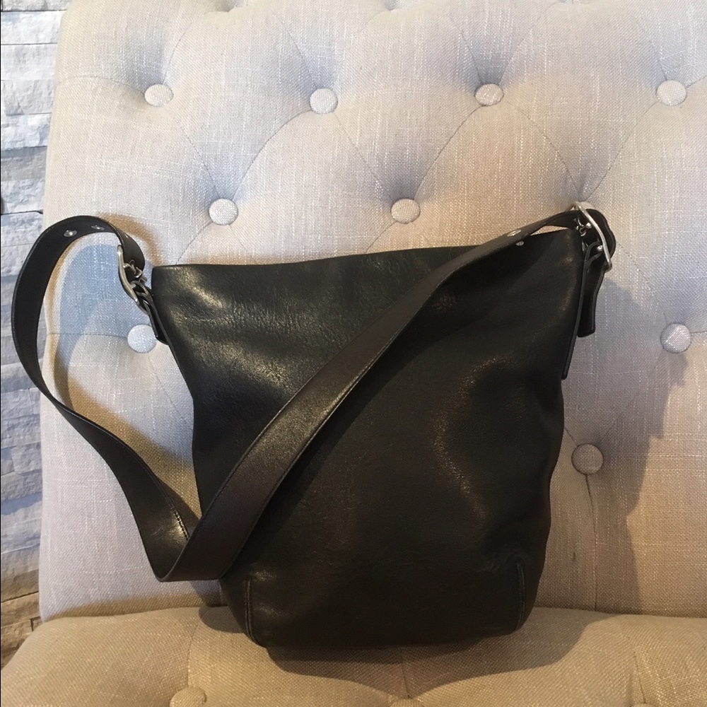 Coach long strap leather purse. Medium size