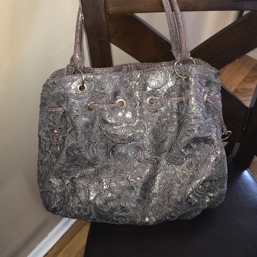 Cute gray bag with lace and sparkles